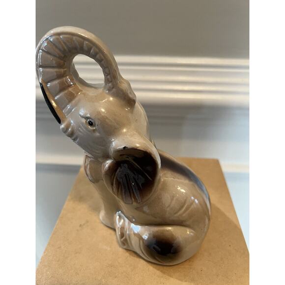 Vintage Ceramic Lusterware Elephant Figurine Lucky Trunk Up Sculpture Brazil 7”T - Picture 4 of 7
